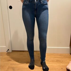 Levi's Women's Medium Blue Skinny Jeans